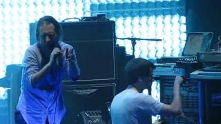 Radiohead Having Problems During Idioteque, Thom Gives Up (Prudential Center, June 1 2012)