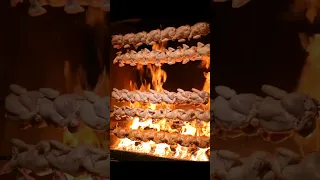 통닭 끝판왕!! 1200℃에서 2시간 굽는 누룽지 통닭 amazing grilled chicken - Korean street food