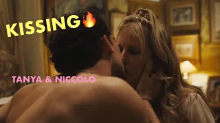 KISSING ♥️ TANYA & NICCOLO  - THE WHITE LOTUS season 2 - s2e6 - LOVE SCENE AT TANYA'S HOTEL ROOM 🔥