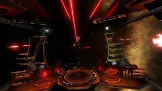 Elite Dangerous - Fighting a Glaive Hunter