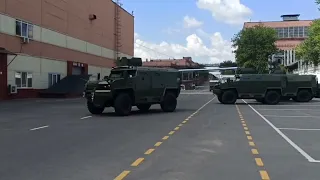 Внутренние войска получают бронеавтомобили "Волат"