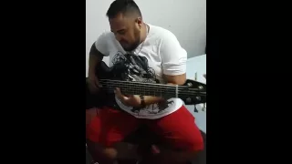 Messias Ferreira tocando pagode ferrugem