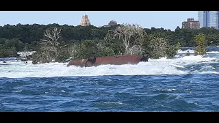 THE NIAGARA SCOW WRECKAGE AFTER OVER 100 YEARS... SEE HOW CLOSE WE GOT TO IT?