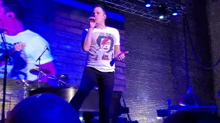 Marc Martel and the Ultimate Queen Celebration - "Don't Stop Me Now" (Des Plaines Theatre)