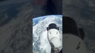 El mundo desde la ventanilla de la Crew Dragon (SpaceX)