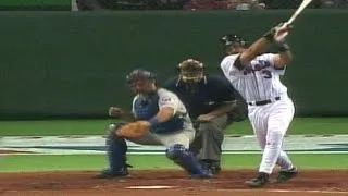 Piazza crushes a two-run homer in Tokyo