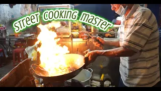 VietNamse Food - ASMR / Street Cooking Master/Crispy fried noodles / Seafood fried rice 1,5 dollars