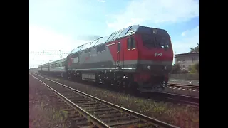 Тепловоз ТЭП70БС-179 с поездом "Восток".