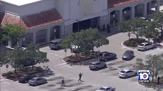 Deputies investigating after shooting leaves 1 man injured at Walmart in Lauderdale Lakes