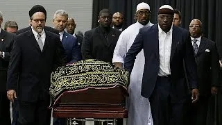 Traditional Muslim funeral service honours Muhammad Ali