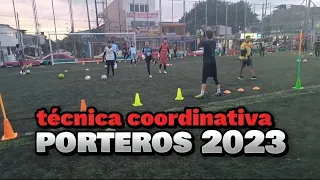 entrenamiento de técnica coordinativa para porteros en fútbol