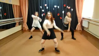 Танець "BLACKPINK"