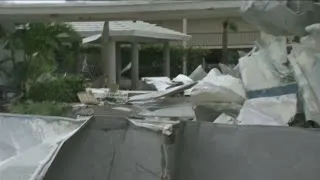 Siesta Key condo building damaged after strong storms roll through area