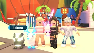 GUESS WHO is the SCAMMER! (Roblox Adopt me)