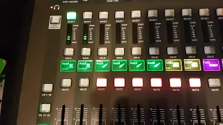 Юзаем новый аппарат Behringer x32 mixing console
