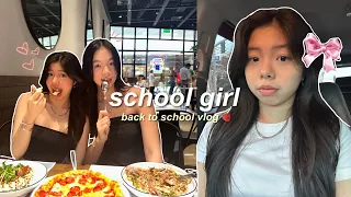 SCHOOL VLOG 🤍 l first week of school, eating with friends, going out, and getting stressed