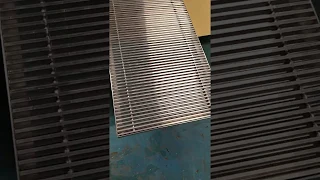 Рулонная вентиляционная решетка для конвектора