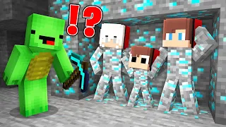 JJ Family Turned Into Diamonds to HIDE From Mikey in Minecraft ! (Maizen)