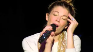 LeAnn Rimes singing "Hallelujah" - Peabody Auditorium, Daytona Beach, FL 11-13-2012