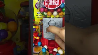 🔵🟡Learn colors with dubble bubble Gumball Machine easy twist to catch Candy 🍬 #shorts #gumball