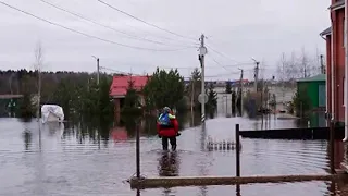 Подмосковные Химки ушли под воду. Коттеджный поселок «Маленькая Шотландия» утонул в паводках