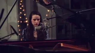 Jennifer Ann - Lay Back Down (Live at Music Sales)