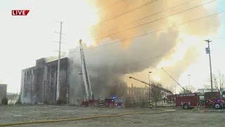 Warehouse fire in downtown, St. Louis Fire Department on the scene - update