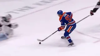 Connor McDavid makes the NHL look like a beer league..