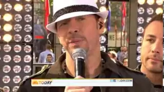 Backstreet Boys & NKOTB - MEDLEY ( Live Today Show 06-03-2011