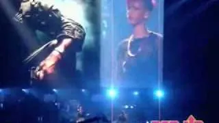 Eminem x Rihanna Perform Live in Los Angeles!.mp4