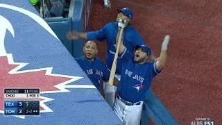 TEX@TOR Gm5: Wild 7th inning at Rogers Centre