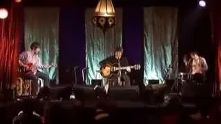 Noel Gallagher - Strawberry Fields Forever (Acoustic) [Cabaret Sauvage - Paris 2006]