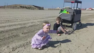 Grand Isle, Louisiana day trip to the beach with toddlers