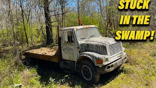 Will it Start and Drive out of a swamp? '89 International sat for YEARS!