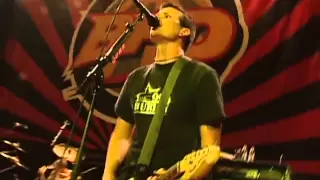 6 - Aliens Exist - Blink-182 live at Mountain View, CA - Jun 18, 1999