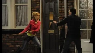 Coronation Street - Becky McDonald Vs. Tracy Barlow (3rd June 2011)