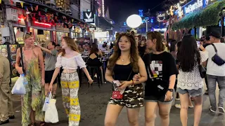 Cambodian New Year 2024 : Walking tour at Pub Street in Siem Reap