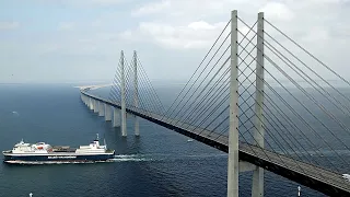 Øresund Bridge Europe's Breathtaking Megastructure