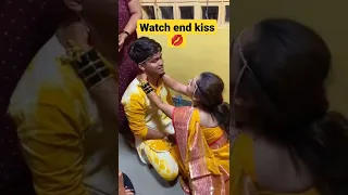 bride and groom Marathi wedding kissing video 💋