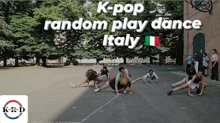 KPOP RANDOM PLAY DANCE 3/07 in public Italy (Reggio Emilia )