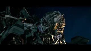 Transformers Die Dunkle Seite Des Mondes German. Das Autobot schiff wird vernichtet.