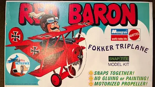 Monogram 1971 Red Baron Fokker Dr.I Triplane Vintage Model Kit unboxing review Snoopy