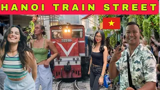 Hanoi Train Street, Hanoi Vietnam 🇻🇳