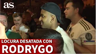 Llega RODRYGO a CENAR tras el REAL MADRID - MANCHESTER CITY y el RESTAURANTE ENLOQUECE | Diario AS