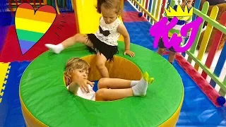 Детская Площадка Каролина  Играет на площадке  Кормим корову VLOG Kids Playground Fun Play Place