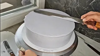 The most perfect Cake Leveling Cream