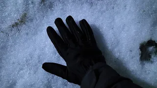 winter night asmr ❄️ squishing snow, playing with icicles, crunchy walking, frozen plants :)