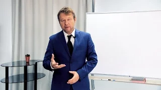 Дмитрий Устинов: базовые жесты оратора