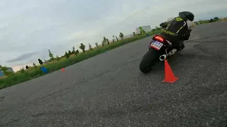 GSXR-600 vs Yamaha MT-07 - motrogymkhana