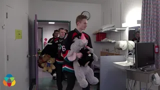 Kelowna Rockets deliever teddy bears to KGH for sixth year